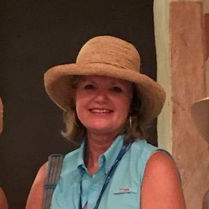 Meet your Posher, Liz